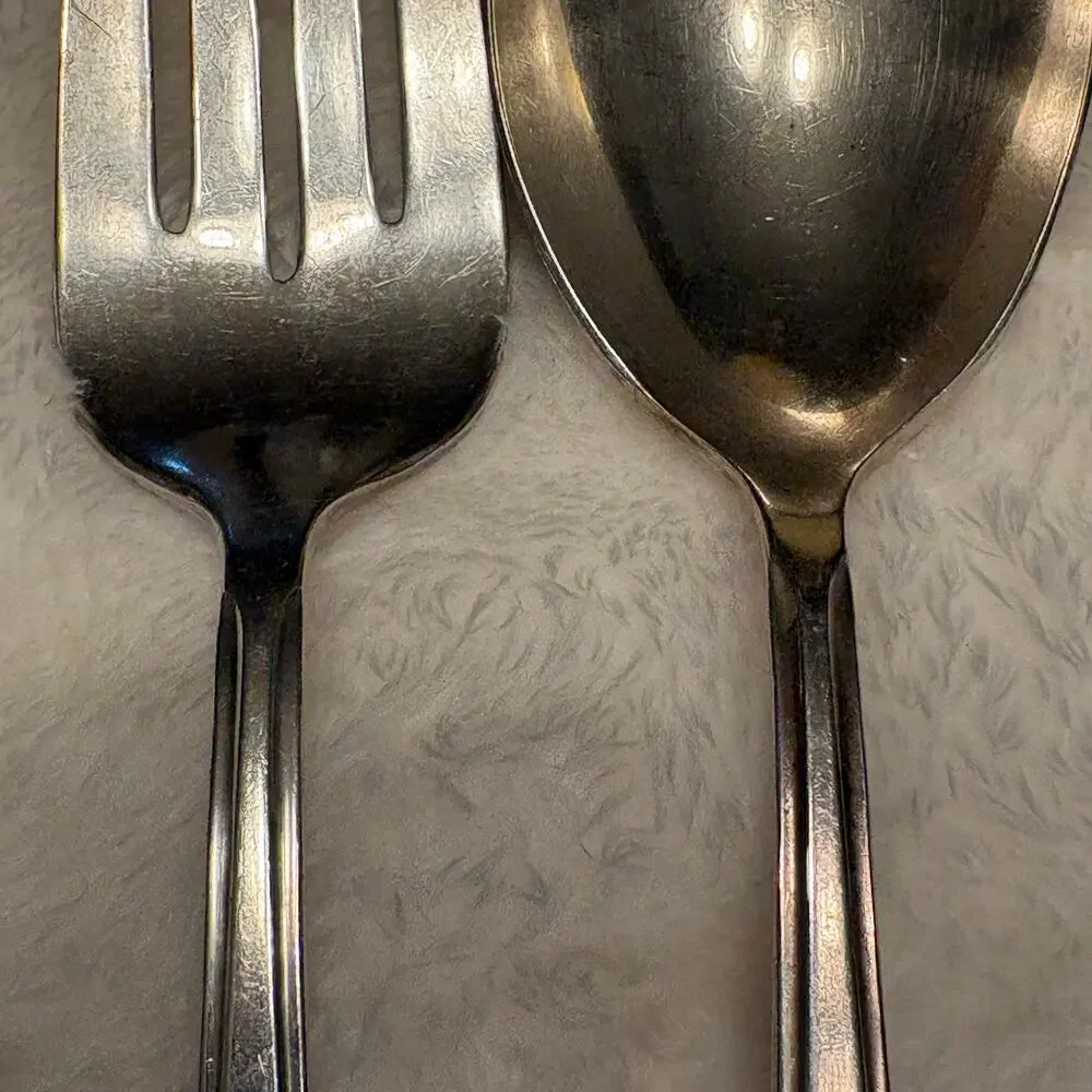 WM Rogers International Silver Plate Serving Spoon & Fork Set Serveware